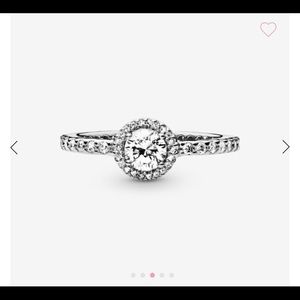 Sparkly simple statement ring